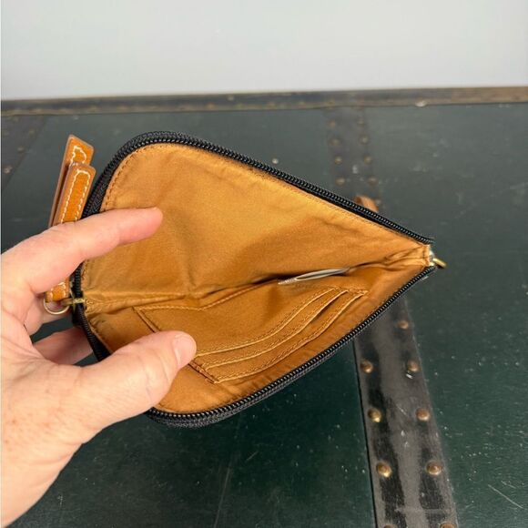 Fossil Multi-Color Floral Coated Canvas Corner Zip Clutch Wallet Wristlet - Picture 4 of 6